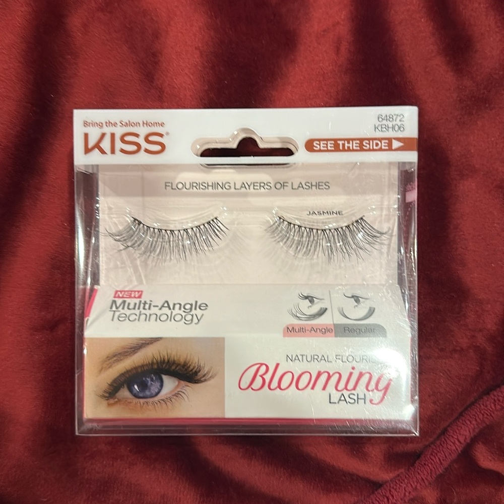 Reusable Kiss lashes Very hard to find this style